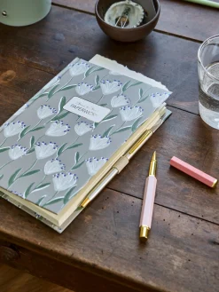 Cahier avec stylo