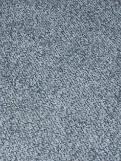 Chaise en tissu bouclette