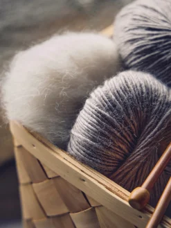 Pelote de laine et bambou