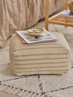 Pouf