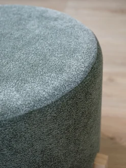 Pouf avec pied