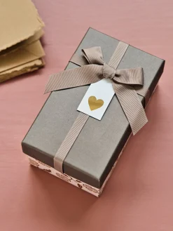 Boîte cadeau avec nœud