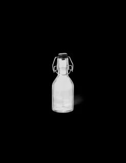 Bouteille avec fermeture à étrier