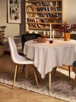 Chaise en tissu bouclé