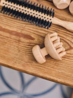 Masseur de cuir chevelu en bois