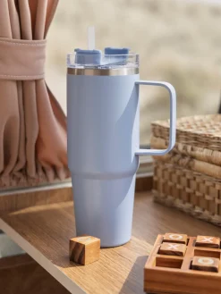 Mug avec anse et paille 880 ml