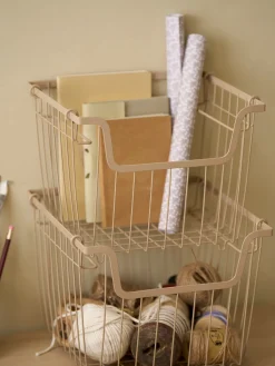 Panier de rangement en fil empilable