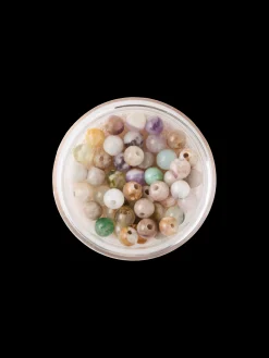 Perles en pierre