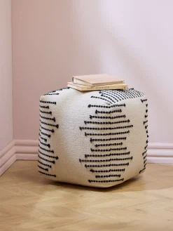 Pouf