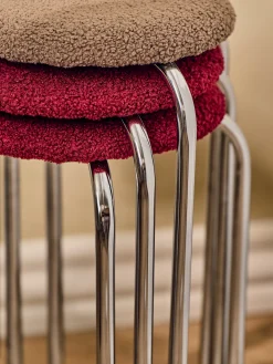 Tabouret en tissu teddy