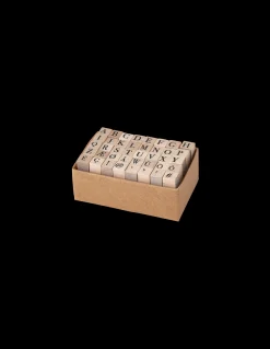 Tampons alphabet en bois